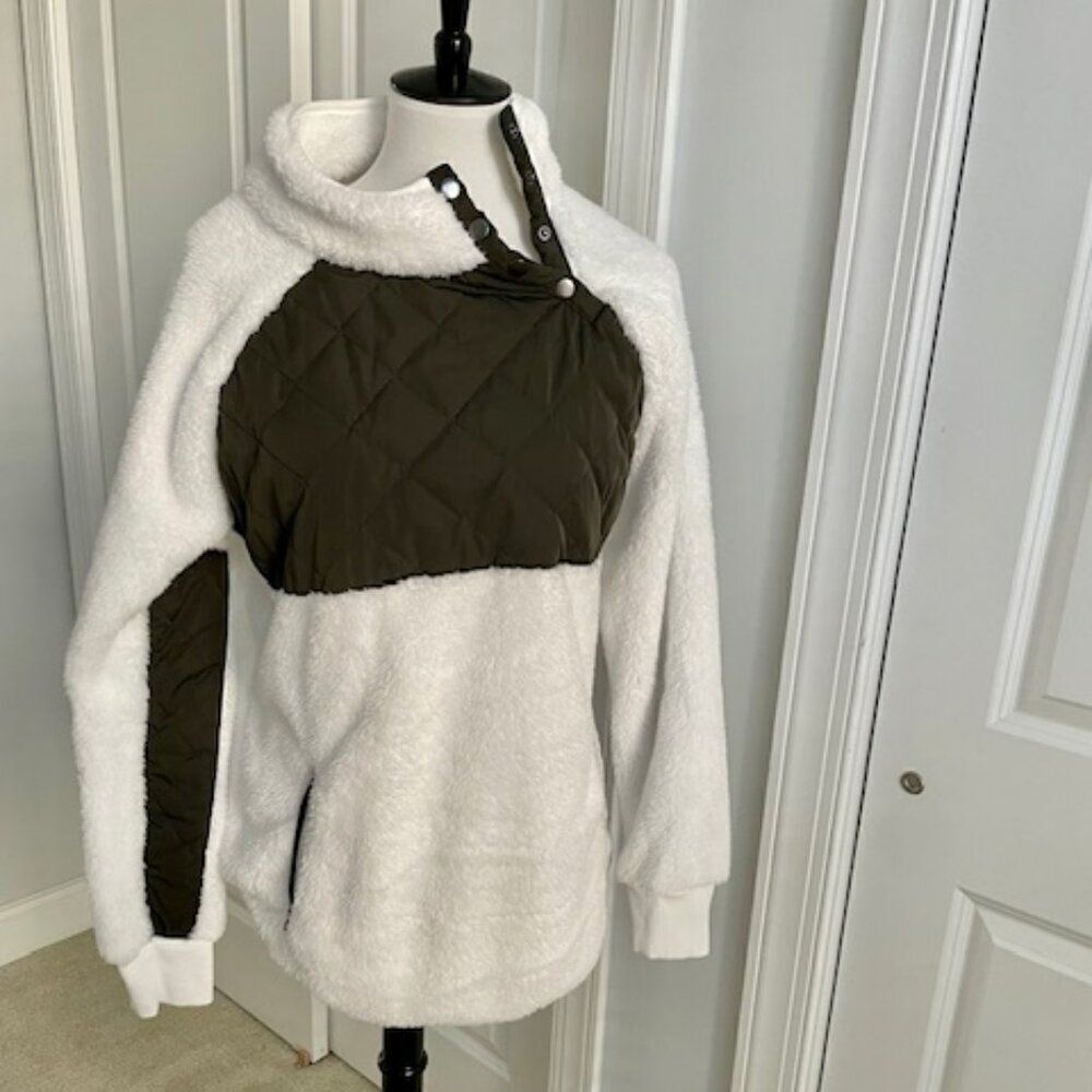 White Olive Green Fleece Fuzzy Pullover Front Snap Jacket Coat Size Large